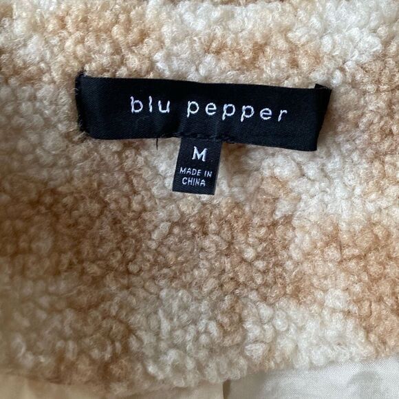 Blu Pepper tan and cream plaid shacket jacket coat women’s size medium cozy fall - Picture 8 of 13